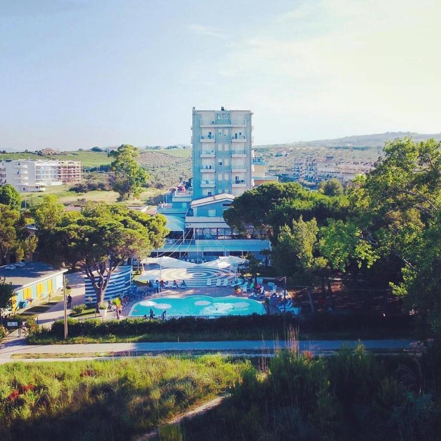 Hotel Perrozzi Vasto Kültér fotó