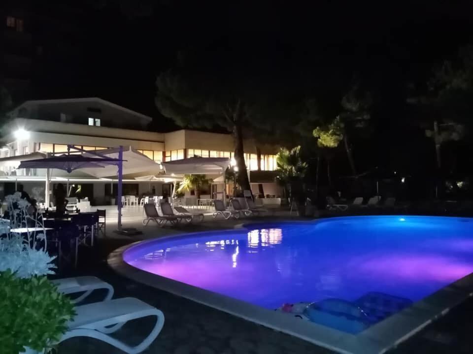 Hotel Perrozzi Vasto Kültér fotó