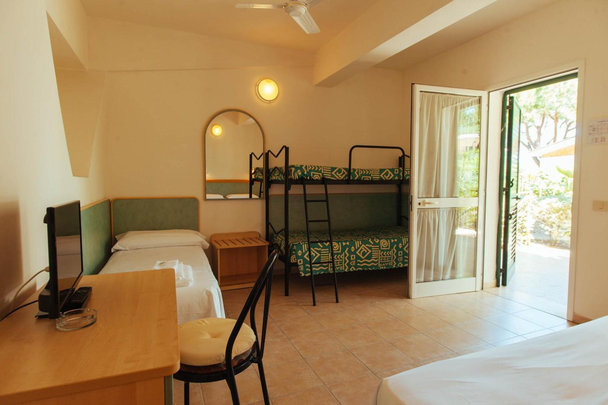Hotel Perrozzi Vasto Szoba fotó